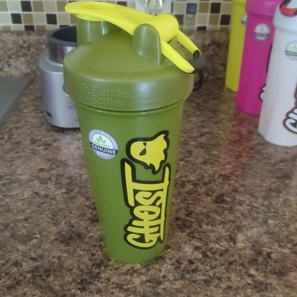 COPY - Ost Party Beverage Dispensers Yellow and Green - Picture 3 of 5